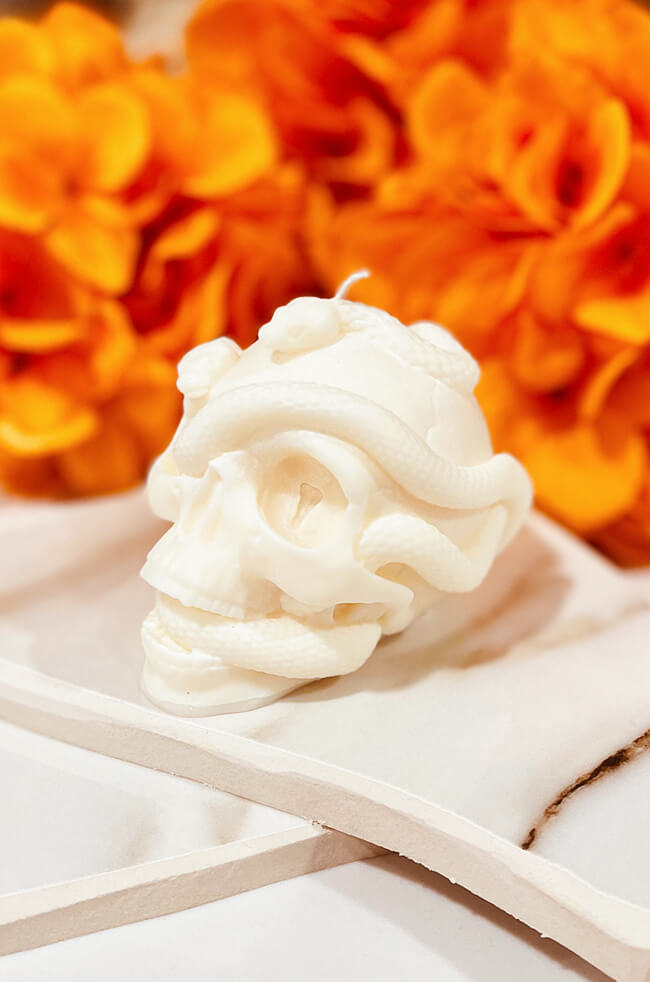 Skull Snake Candle image 2