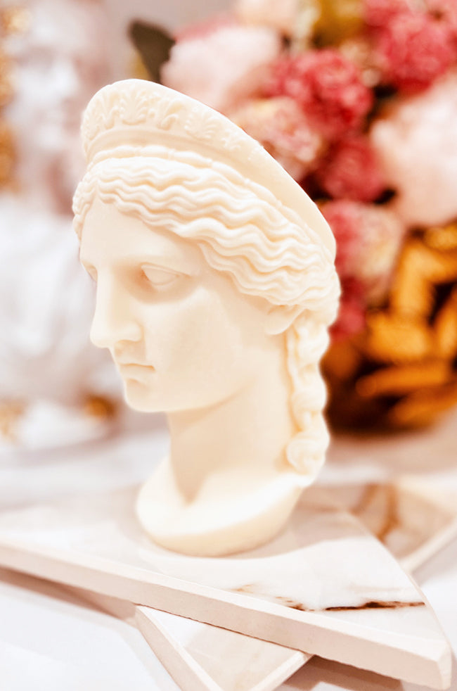 Dahil Bar | Mother of Olympians Candle